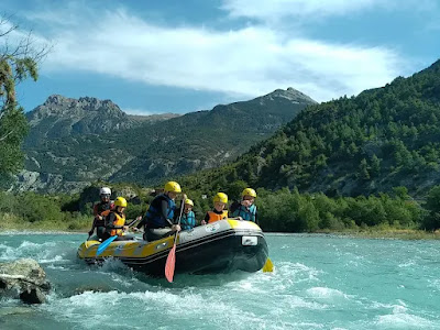 Rafting Paddle & Co | Raft, Kayak, Canoe, Canyoning, SUP sur la Durance et le Guil | Hautes Alpes Queyras Ecrins à Saint-Crepin