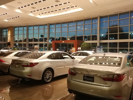 Lexus Dealer «Mungenast Lexus of St. Louis», reviews and photos, 13700 Manchester Rd, Manchester, MO 63011, USA