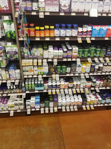 Grocery Store «Fresh Thyme Farmers Market- Naperville», reviews and photos, 790 Royal St George Dr, Naperville, IL 60563, USA