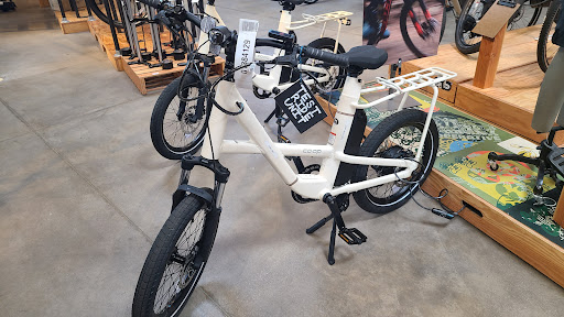 Camping Store «REI», reviews and photos, 9637 E County Line Rd, Englewood, CO 80112, USA