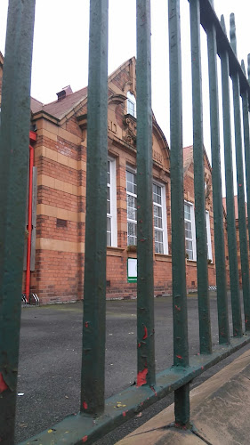 Reviews of Acocks Green Primary School in Birmingham - School