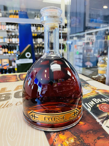 Liquor Store «Village Wine & Liquor Inc», reviews and photos, 161 N Wellwood Ave, Lindenhurst, NY 11757, USA