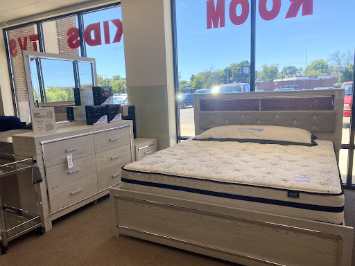 Furniture Store «Home Furnishings Sales & Financing», reviews and photos, 100 E Euclid Ave #1, Des Moines, IA 50313, USA