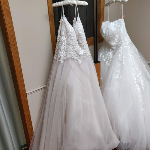Bridal Shop «Encore Consignment & Bridal Boutique», reviews and photos, 311 N Riverfront Dr, Mankato, MN 56001, USA