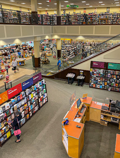 Book Store «Barnes & Noble», reviews and photos, 3195 28th St SE, Grand Rapids, MI 49512, USA