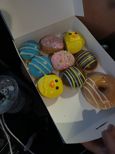 Bakery «Krispy Kreme Doughnuts», reviews and photos, 121 Curtner Ave #40, San Jose, CA 95125, USA