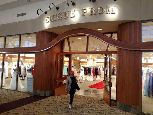 Shopping Mall «Triangle Town Center», reviews and photos, 5959 Triangle Town Blvd, Raleigh, NC 27616, USA