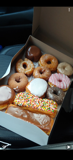 Donut Shop «Dunk Donuts», reviews and photos, 1912 Lake St, Melrose Park, IL 60160, USA