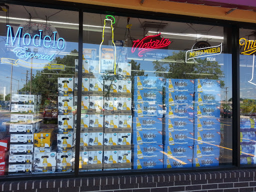 Liquor Store «Corner Liquor», reviews and photos, 2333 Bode Rd, Schaumburg, IL 60194, USA