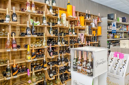 Wine Store «Sunny Isles Liquors», reviews and photos, 18180 Collins Ave, Sunny Isles Beach, FL 33160, USA