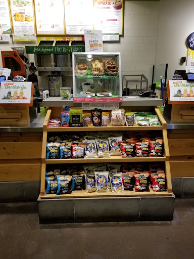 Shopping Mall «Shops On Lake Avenue», reviews and photos, 345 S Lake Ave, Pasadena, CA 91101, USA