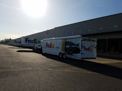 Mailing Service «FedEx Ground», reviews and photos, 2460 NE Sundial Rd, Troutdale, OR 97060, USA