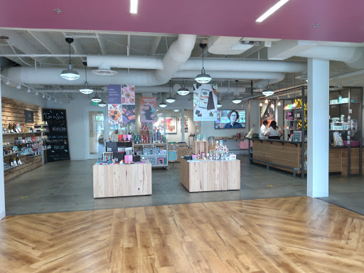 Chocolate Shop «Seattle Chocolates», reviews and photos, 1180 Andover Park W, Seattle, WA 98188, USA