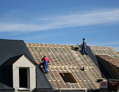 Cassagrande Couvreur démoussage nettoyage toiture 92 à Rueil-Malmaison