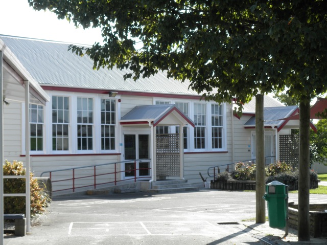 Te Poi School