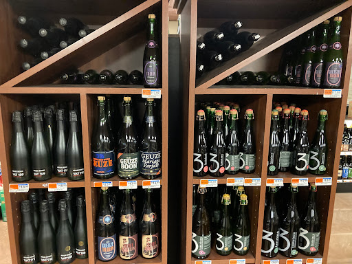 Grocery Store «DeCicco & Sons», reviews and photos, 17 Maple Ave, Armonk, NY 10504, USA