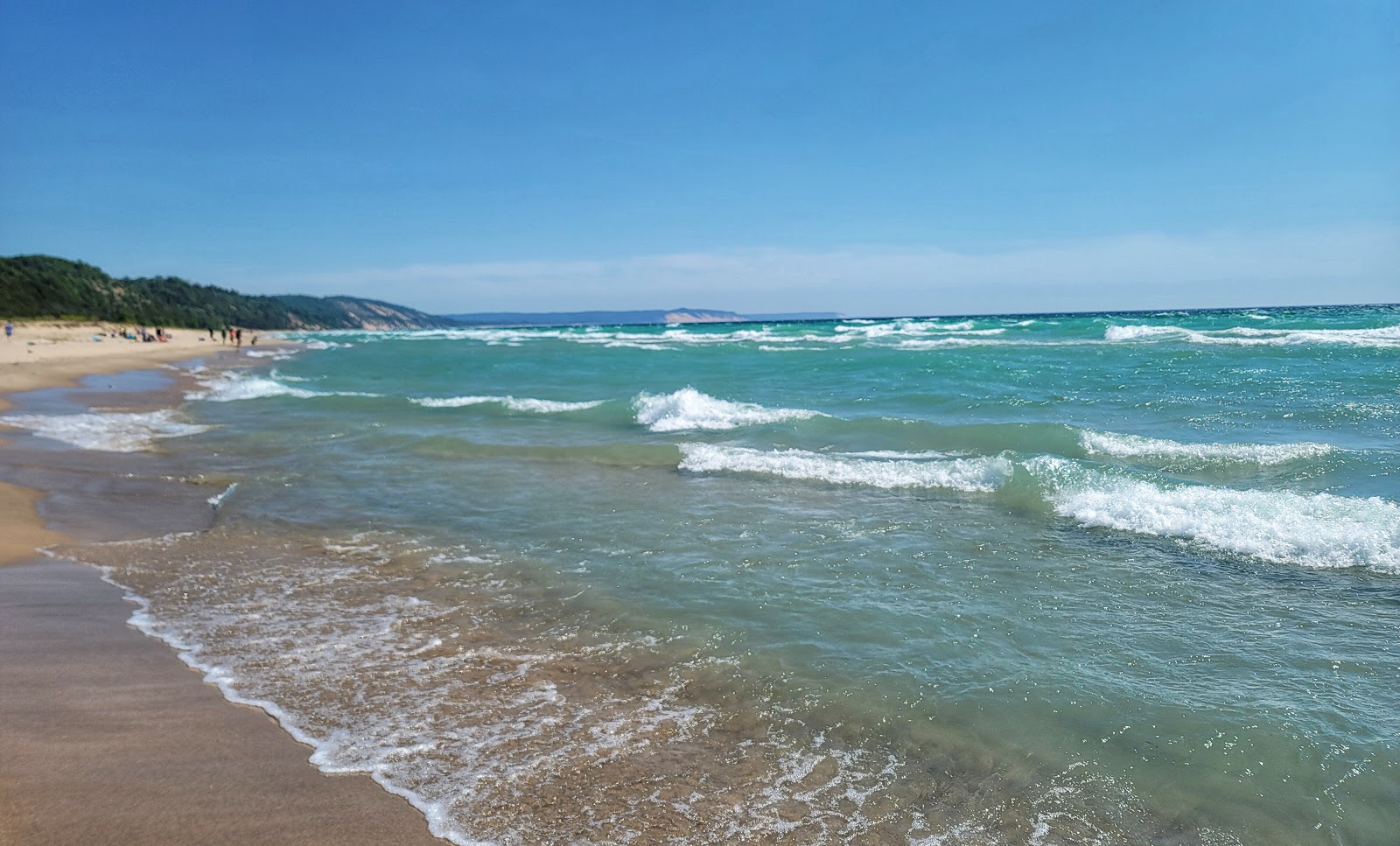 Elberta Beach (Ebeach)'in fotoğrafı - rahatlamayı sevenler arasında popüler bir yer