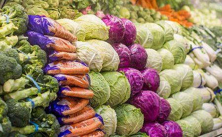 Grocery Store «Fresh Thyme Farmers Market- Naperville», reviews and photos, 790 Royal St George Dr, Naperville, IL 60563, USA