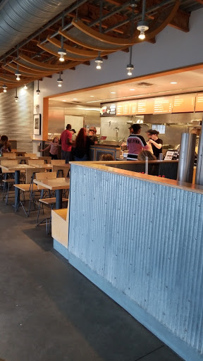Mexican Restaurant «Chipotle Mexican Grill», reviews and photos, 5097 Dressler Rd NW, Canton, OH 44718, USA