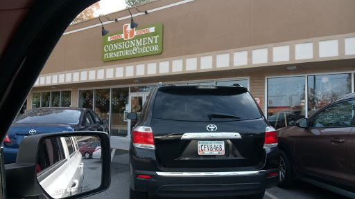 Furniture Store «Finders Keepers Consignment Furniture & Decor», reviews and photos, 2853 E College Ave, Decatur, GA 30030, USA