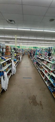 Dollar Store «Dollar Tree», reviews and photos, 3005 Wiley Blvd SW #120, Cedar Rapids, IA 52404, USA