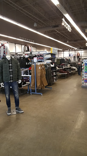 Clothing Store «Old Navy», reviews and photos, 30 International Dr S, Flanders, NJ 07836, USA