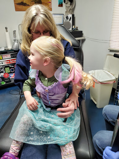 Tattoo Shop «Liquid Tattoo», reviews and photos, 16583 Old U.S. 27, Lansing, MI 48906, USA