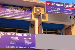 Lucknow Dentist's image
