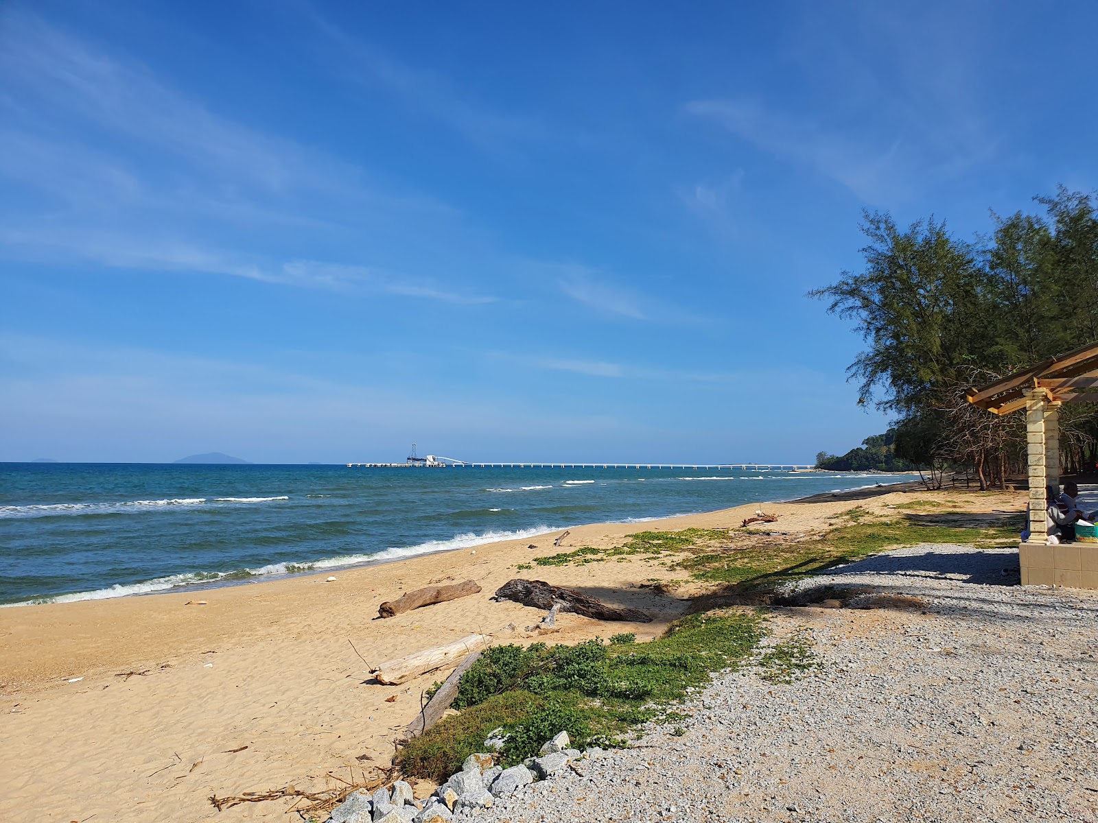 Photo de Bari Beach avec sable lumineux de surface