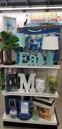 Thrift Store «Goodwill Central Texas - Lakeway», reviews and photos, 1901 RR 620 South, Lakeway, TX 78734, USA