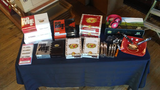 Tobacco Shop «JR Cigar», reviews and photos, 28815 Northwestern Hwy, Southfield, MI 48034, USA