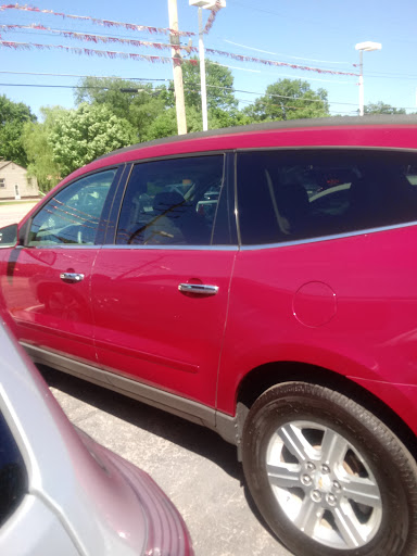 Used Car Dealer «Hollywood Motor Co.», reviews and photos, 9500 St Charles Rock Rd, Breckenridge Hills, MO 63114, USA