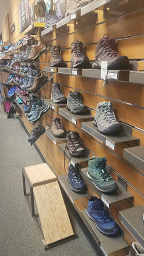 Camping Store «REI», reviews and photos, 710 S Rampart Blvd, Las Vegas, NV 89145, USA