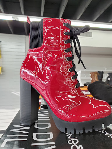 Shoe Store «SHOE! TIME 87», reviews and photos, 8533 S Cottage Grove Ave, Chicago, IL 60619, USA