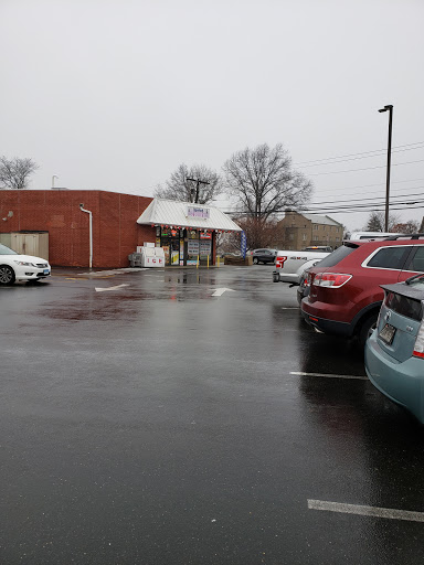 Thrift Store «Goodwill Stamford Store & Donation Station», reviews and photos, 587 Elm St, Stamford, CT 06902, USA