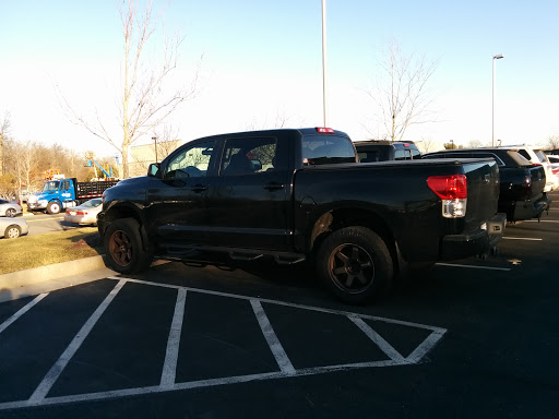 Auto Body Shop «D&V Autobody, Inc.», reviews and photos, 23550 Overland Dr, Sterling, VA 20166, USA