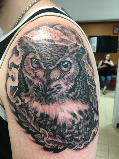 Tattoo Shop «Shaded Soul Tattoos & Piercing», reviews and photos, 340 W Ponce de Leon Ave, Decatur, GA 30030, USA