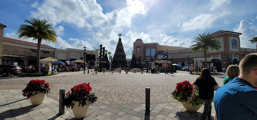 Shopping Mall «The Shops at Wiregrass», reviews and photos, 28211 Paseo Drive Suite 100, Wesley Chapel, FL 33543, USA