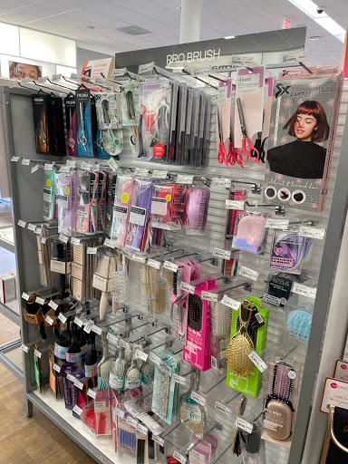 Hair Salon «Ulta Beauty», reviews and photos, 423 21st St, Vero Beach, FL 32960, USA