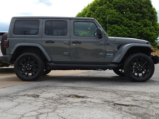 Car Dealer «Kasper Chrysler Dodge Jeep», reviews and photos, 2206 Cleveland Rd W, Sandusky, OH 44870, USA