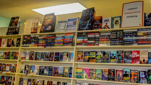 Used Book Store «B & L Books», reviews and photos, 990 N State Rd 434 # 1140, Altamonte Springs, FL 32714, USA