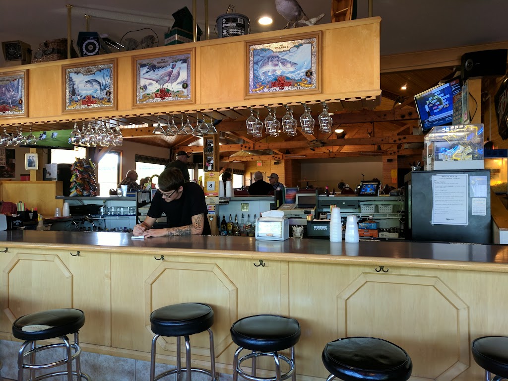 Lake Front Bar & Grill 56057