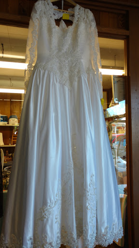 Thrift Store «Waif Thrift Store», reviews and photos, 1660 Roberta Ave, Freeland, WA 98249, USA