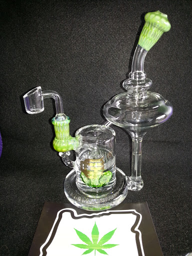 Tobacco Shop «Green Daze Glass & Smoke Shop», reviews and photos, 10323 SE Mill Plain Blvd, Vancouver, WA 98664, USA