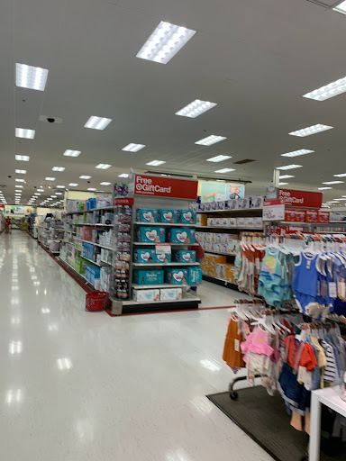 Department Store «Target», reviews and photos, 2401 Coulee Rd, Hudson, WI 54016, USA