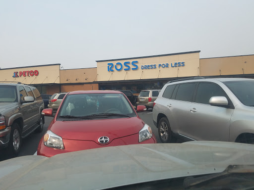 Pet Supply Store «Petco Animal Supplies», reviews and photos, 1169 Valley River Dr, Eugene, OR 97401, USA