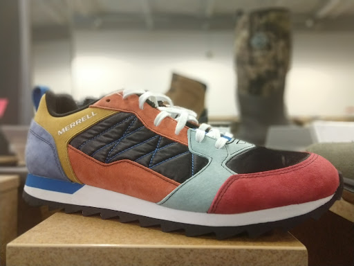 Shoe Store «DSW Designer Shoe Warehouse», reviews and photos, 8236 MN-7, St Louis Park, MN 55426, USA