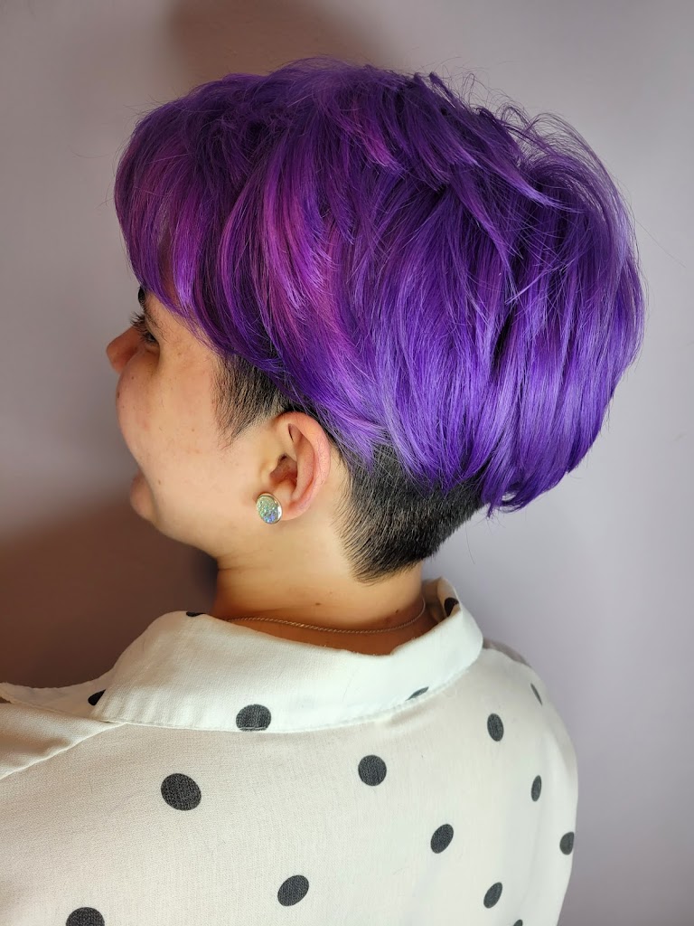 Salon Pearl 02747