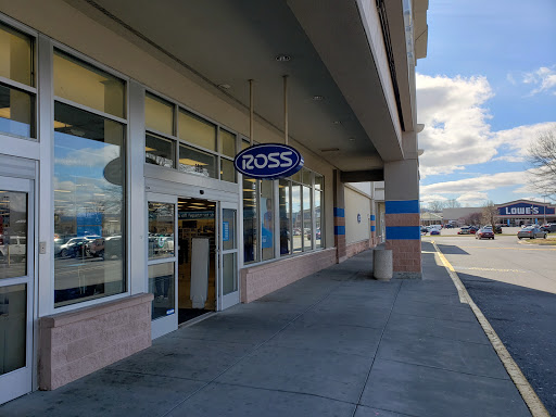 Clothing Store «Ross Dress for Less», reviews and photos, 1416 Towne Square Blvd NW, Roanoke, VA 24012, USA