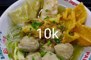 Bakso dan mie ayam ertiga image